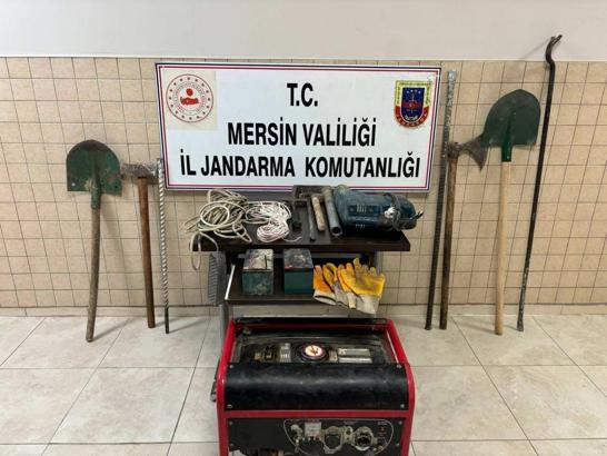 Mersin’de define arayanlara suçüstü; 11 gözaltı