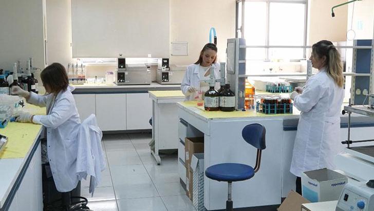 Kırtasiye ürünleri laboratuvarda böyle test ediliyor