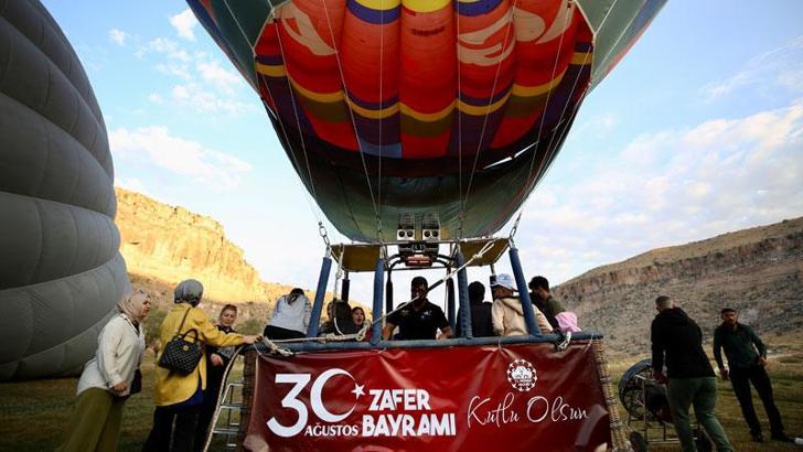 30 Ağustos, Türkiye'nin dört bir yanında coşkuyla kutlandı