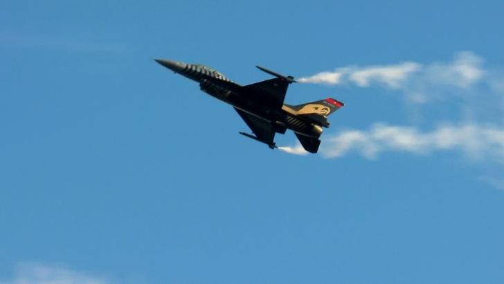 İstanbul - SOLOTÜRK'ten Yenikapı'da 30 Ağustos gösterisi