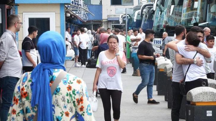 Büyük İstanbul Otogarı'nda okula dönüş yoğunluğu