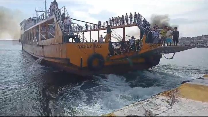 Ro-Ro gemisi, fazla yolcu aldığı gerekçesiyle limanda bekletiliyor (2)