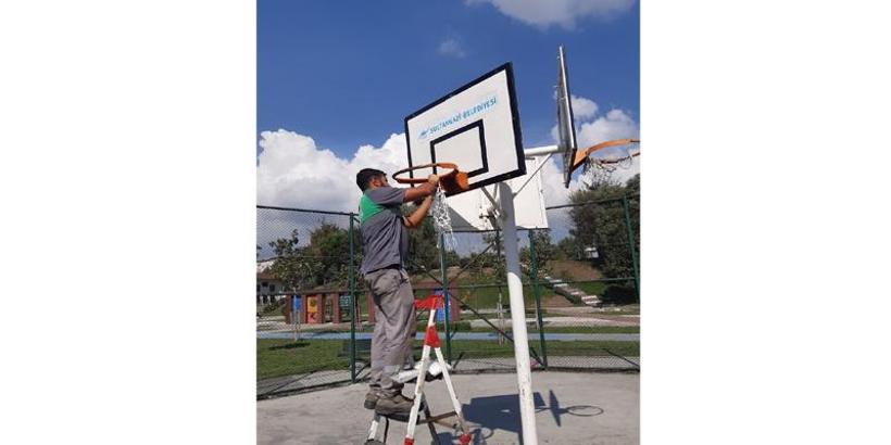 Sultangazi Belediyesi’nden okullara bakım desteği