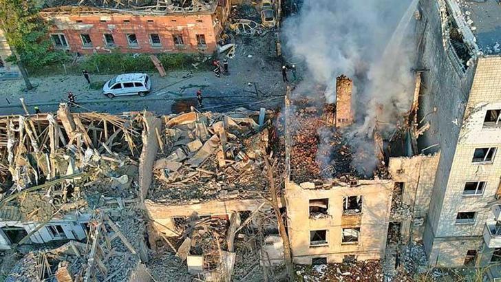 Rusya, Lviv’i vurdu: 7 ölü, 42 yaralı