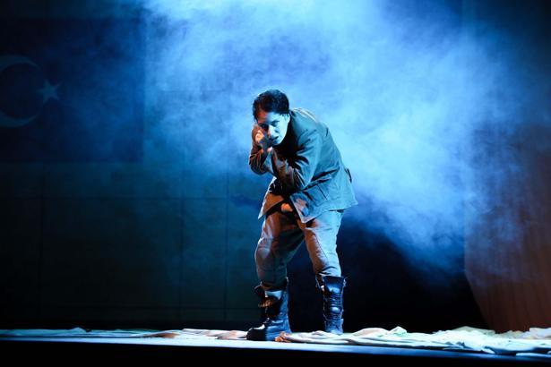 'Kurtuluşun Kadınları' tiyatro oyunu sergilendi