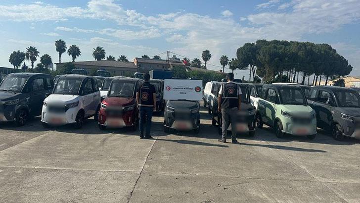 Gümrük Muhafaza ekipleri, 253 çalıntı ve kaçak taşıtı ele geçirdi