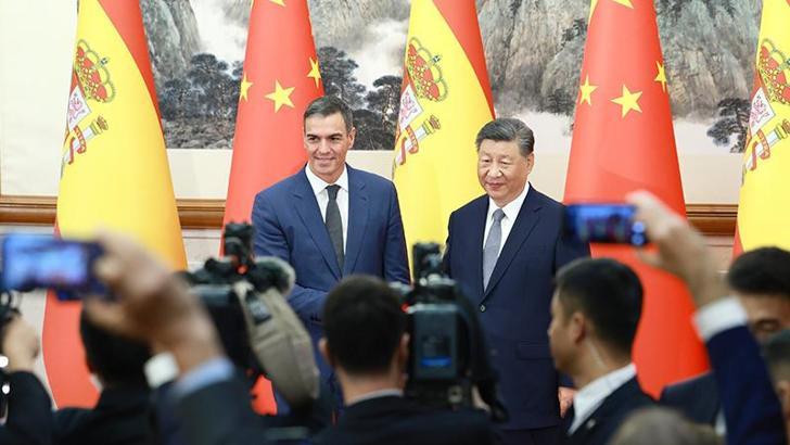 İspanya Başbakanı Sanchez, Çin Devlet Başkanı Şi Cinping ile bir araya geldi