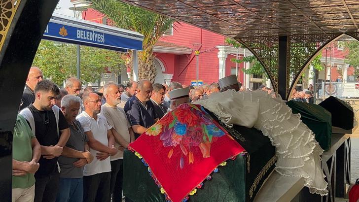 İstanbul- Sultanbeyli'de silahlı saldırıda hayatını kaybeden baba ve kızı toprağa verildi