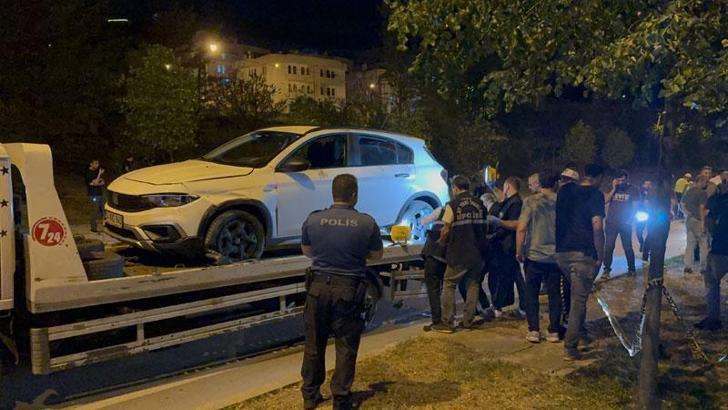 Polisin 'dur' ihtarına uymayıp kaçan uyuşturucu şüphelisi refüje çarptı; başına dayadığı tabancayla intihar etti