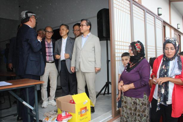 Türk-Kore Kültür İletişim Derneği'nden depremzedelere yardım