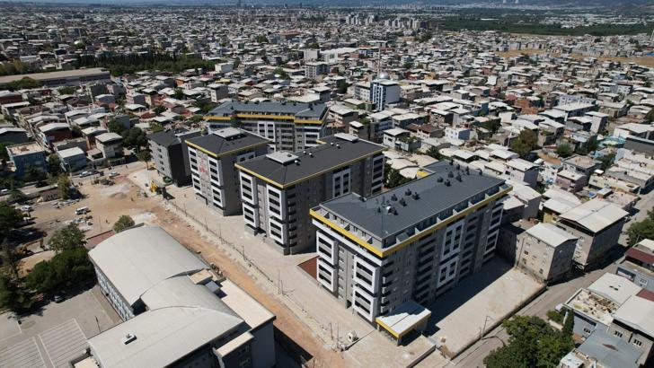 Yıldırım Belediyesi, Çınarönü Kentsel Dönüşüm Projesi’nde anahtar teslimine başladı