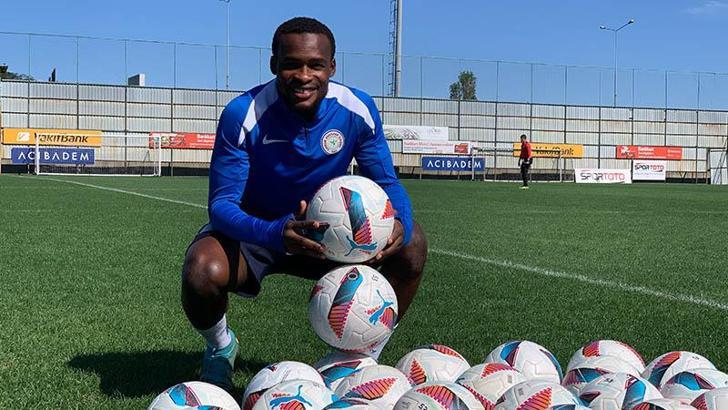 Çaykur Rizesporlu İbrahim Olawoyin: Alanyaspor karşısında iyi bir sonuç alacağız