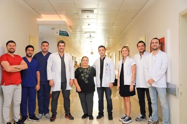 İzmir'de 30 dakikalık işlemle tansiyon hastalığından kurtuldu