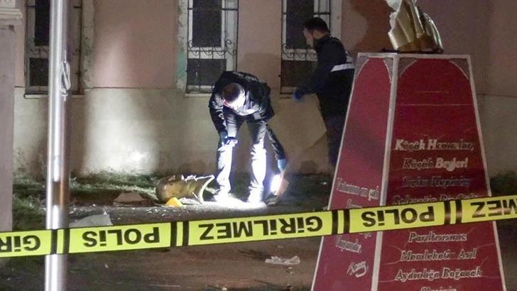 Erzurum'da Atatürk büstünü balta ile kıran şüpheli tutuklandı