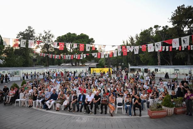 Kitapseverler Büyükpark'ta buluştu