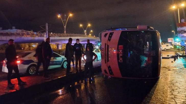 Kayseri’de işçi servisi devrildi: 9 yaralı