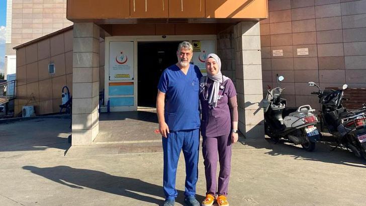 Şerife doktor oldu, babasıyla aynı hastanede çalışmaya başladı