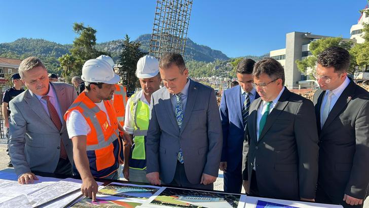 Vali Akbıyık Marmaris'te kamu yatırımlarını inceledi