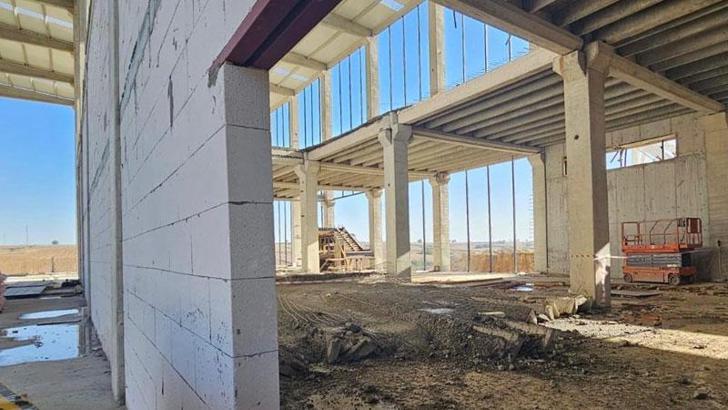 İnşatta beton dökümü sırasında çökme; 1 ölü, 3 yaralı