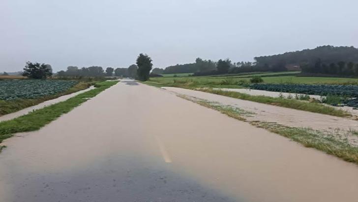 Fransa'da sel için turuncu alarm verildi