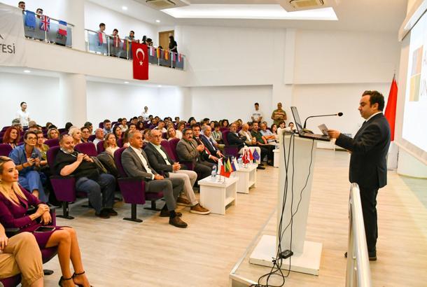 Alanya Üniversitesi'nde akademik buluşma