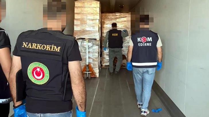 Kapıkule'de piyasa değeri 150 milyon lira olan uyuşturucu ele geçirildi