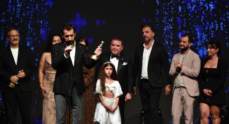 Altın Portakal'da en iyi film 'Mukadderat'