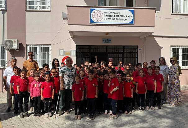 Alanya Belediyesi çocukların yanında