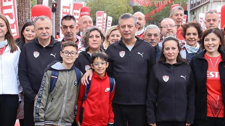 Özgür Özel: Yenidoğan çetesinin üyelerini, bir daha gün ışığına çıkarmamalı