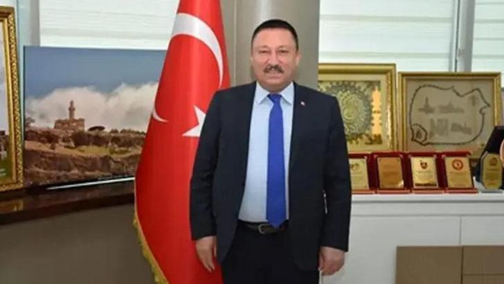 Eski Bağlar Belediye Başkanına rüşvet davasında 3 yıl 9 ay hapis cezası