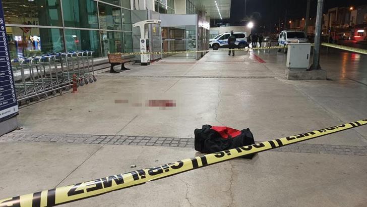 Bursa'da takip ettiği husumetlisini, otobüs terminalinde pompalı tüfekle vurdu