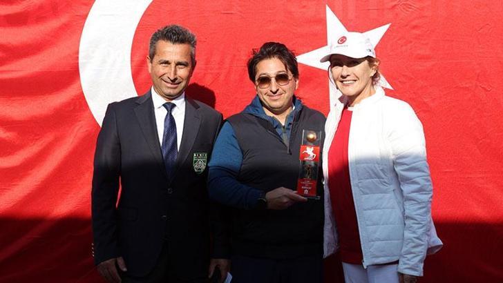 Cumhuriyet Kupası Golf Turnuvası, Kemer Country Golf Kulübü'nde düzenlendi