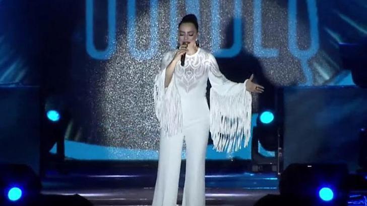 Ankara'da Cumhuriyet Bayramı etkinliğinde Ebru Gündeş konser verdi