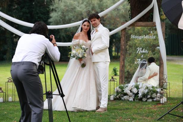 İnci Taneleri’nin yeni bölümüne Nehir’in düÄŸünü damga vuracak