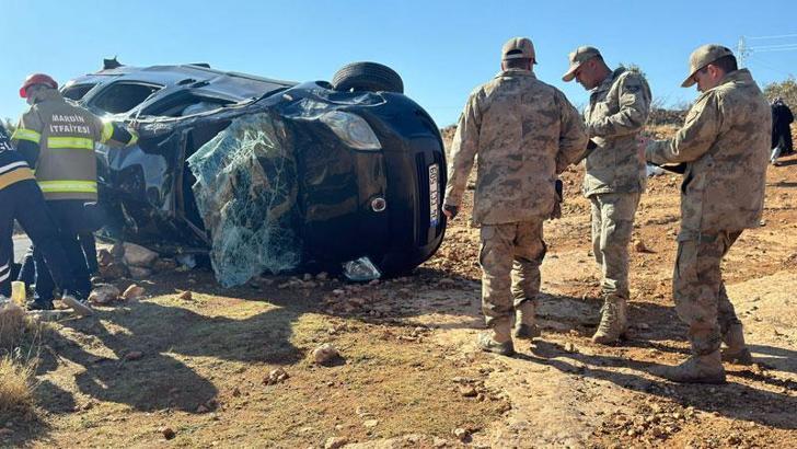 Hafif ticari araç, takla attı: 4 ölü, 1'i bebek 4 yaralı
