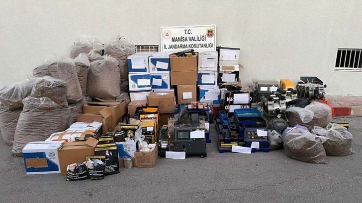 Manisa'da kaçak sigara üretimine suçüstü; 5 gözaltı