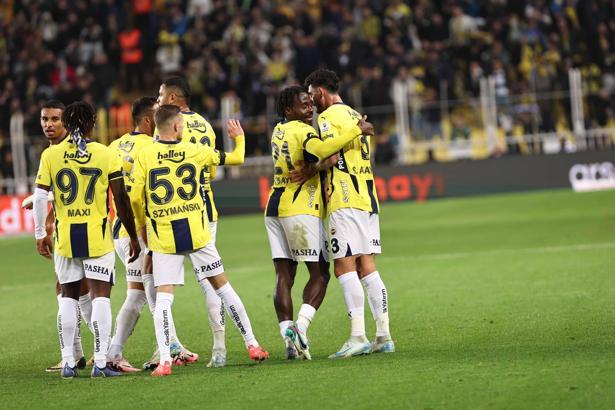 Fenerbahçe, ligde kazandığı 8 maçın 7’sinde gol yemedi