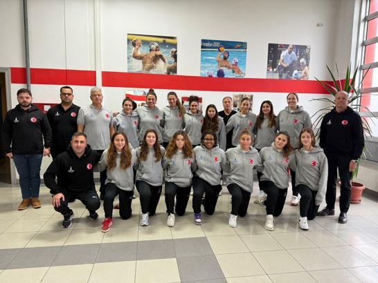 İzmir Büyükşehir Belediyesi sutopunda Avrupa'da son 8'de