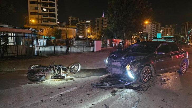 Otomobille çarpışan motosikletin sürücüsü öldü