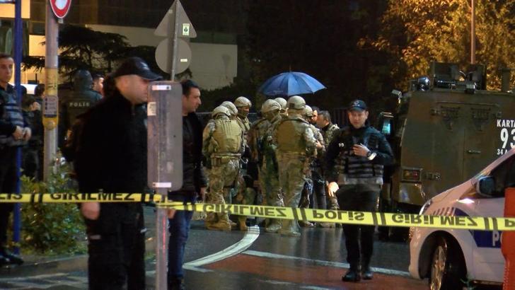 İsrail Başkonsolosluğu önünde havaya silahla ateş açan şüpheli tutuklandı