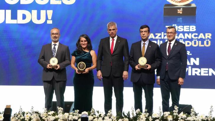 İstanbul - Bakan Memişoğlu: 'Üreten Sağlık Modeli' dışa bağımlılığı azaltmayı hedeflemektedir