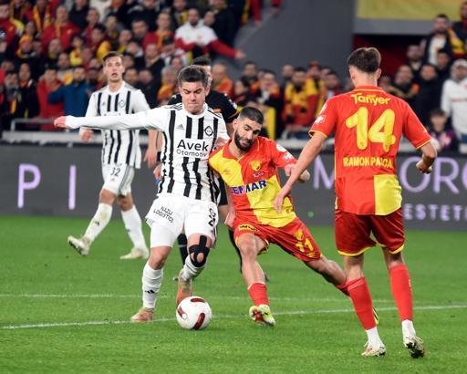 Göztepe'de Ahmed Ildız formayı kaptı