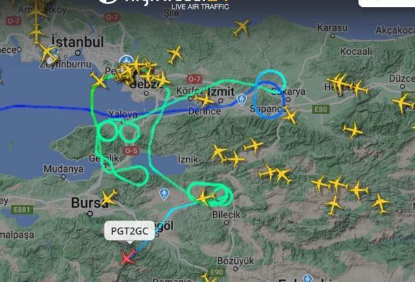 İstanbul- Sabiha Gökçen Havalimanı'nda iniş trafiği 2 saat durdu