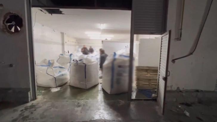 İstanbul- Silivri'de 100 kilogram metamfetamin ele geçirildi: 1 şüpheli tutuklandı