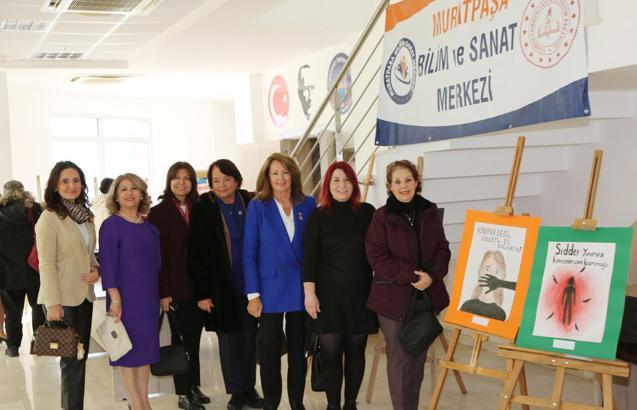 Akdeniz Üniversitesi'nde Kadına Yönelik Şiddetle Mücadelede Medyanın Gücü tartışıldı