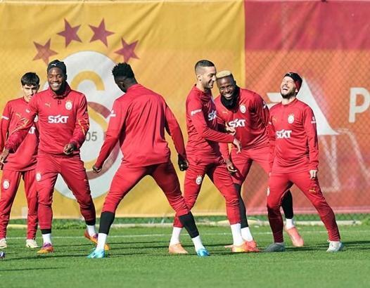 Galatasaray AZ Alkmaar maçı hazırlıklarını sürdürüyor - İstanbul Haberleri