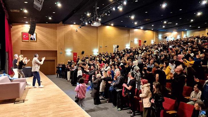 Sancaktepe’de tiyatro oyunları yoğun ilgi görüyor