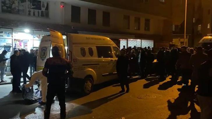 Çekmeköy'de polis memuru tartıştığı kişilere ateş açtı: 2 ölü 2 yaralı