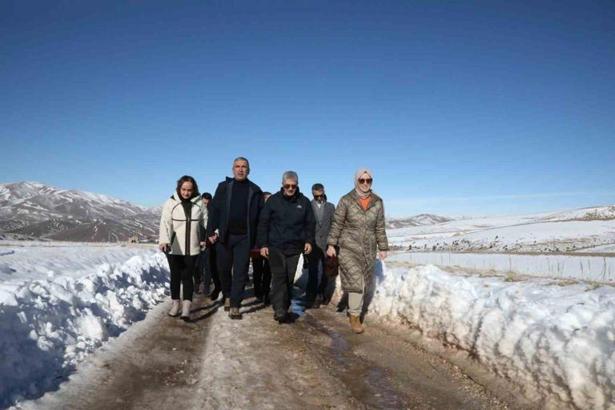 Şehit aileleri doğa yürüyüşü yaptı