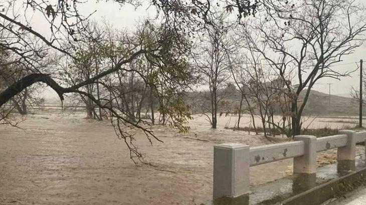 Yunanistan'da fırtına: 3 ölü